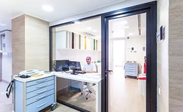 Soins post-opératoires et hospitalisation à la Clinique Myron